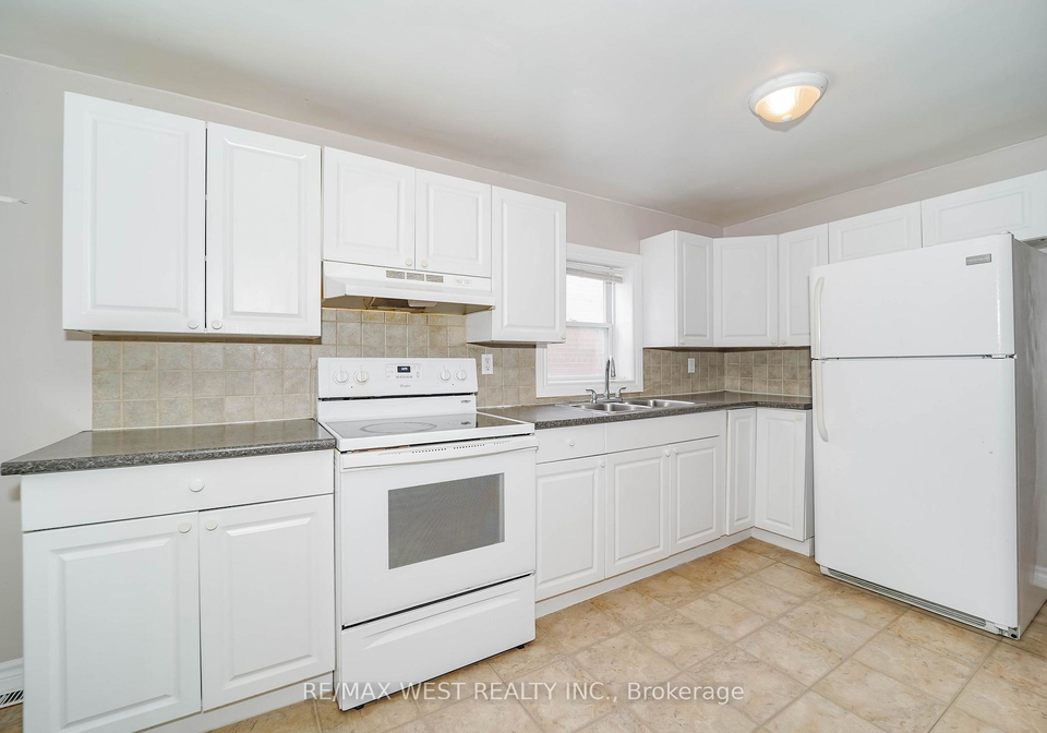 48-eileen-avenue-toronto-ontario-w12739890