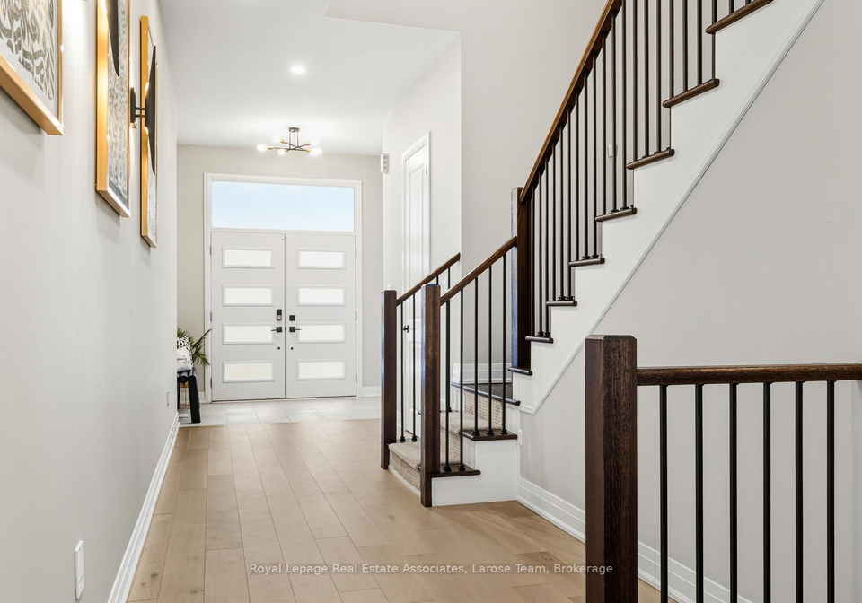 1464-varelas-passage-oakville-ontario-w12740232