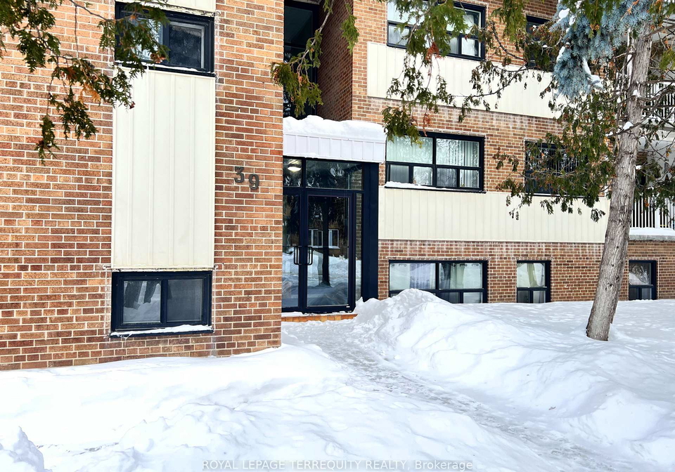 39-leduc-drive-etobicoke-ontario-w12740376