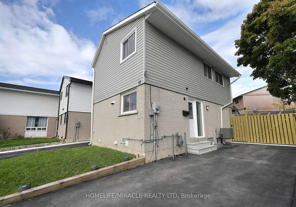 10-grasspoint-square-brampton-ontario-w12740548