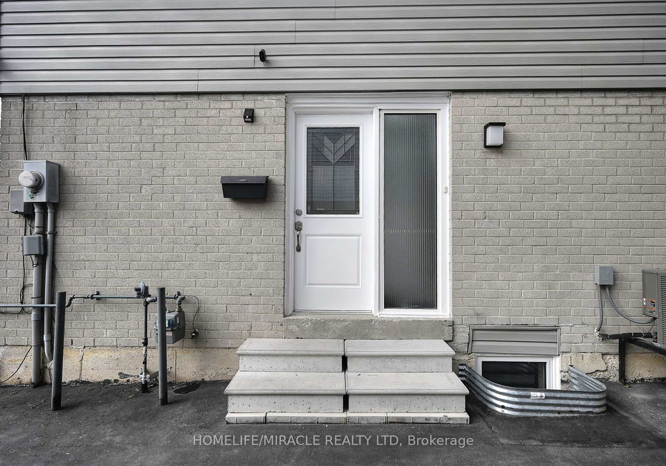 10-grasspoint-square-brampton-ontario-w12740548