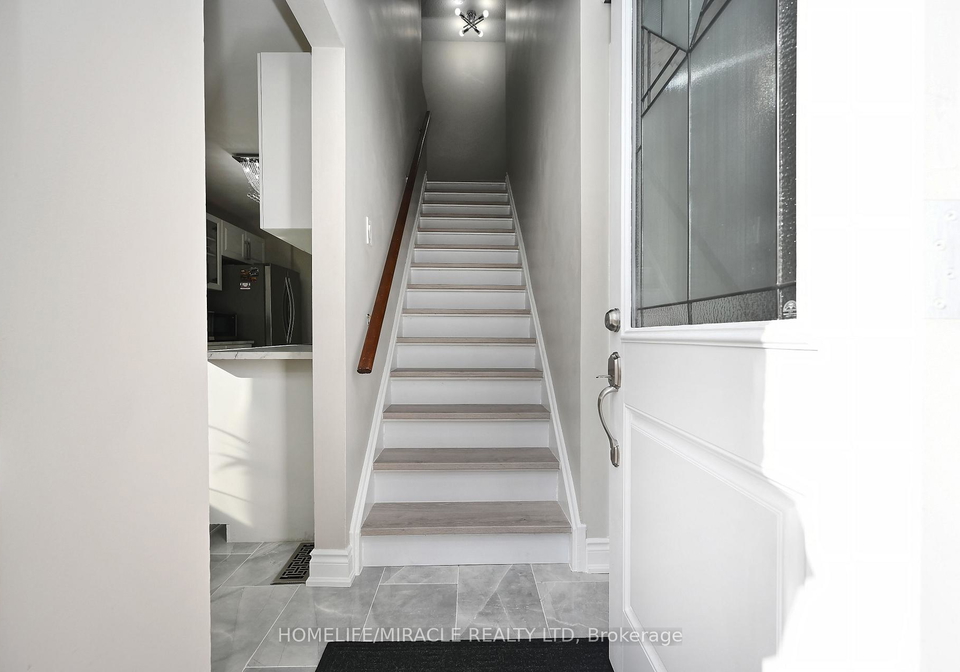 10-grasspoint-square-brampton-ontario-w12740548