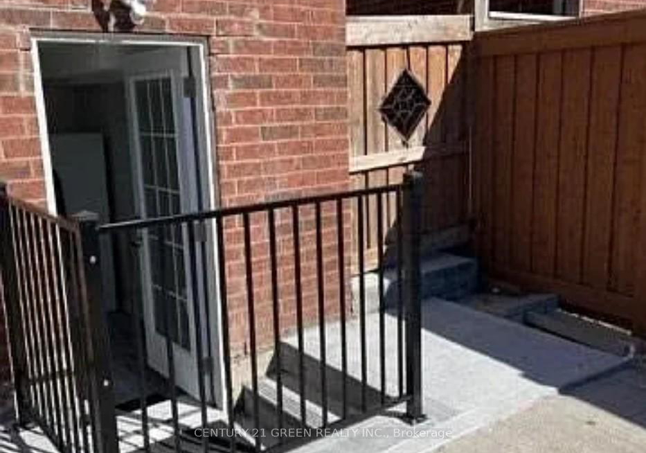 24-baby-pointe-trail-brampton-ontario-w12740752