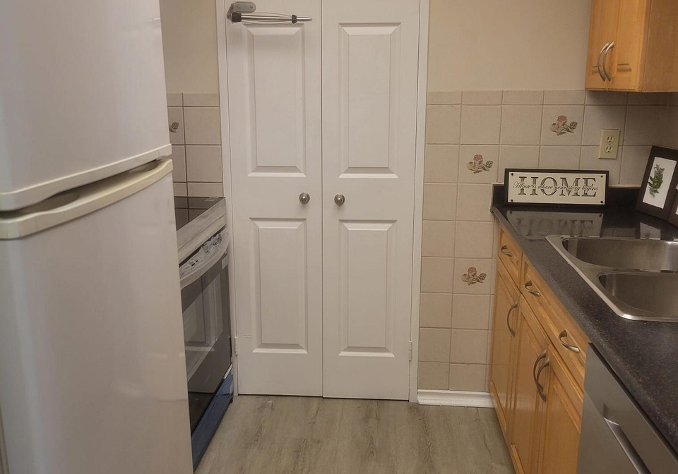 285-enfield-place-mississauga-ontario-w12741174