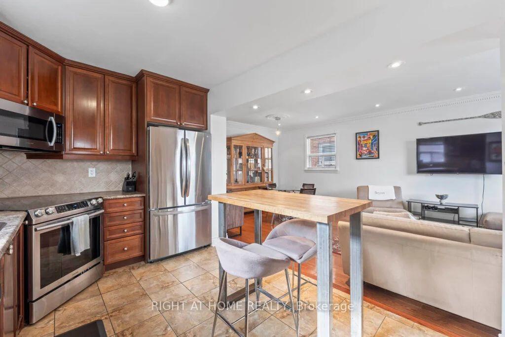 16-connie-street-north-york-ontario-w12741334