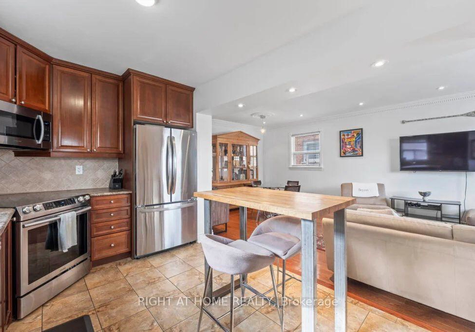 16-connie-street-north-york-ontario-w12741334