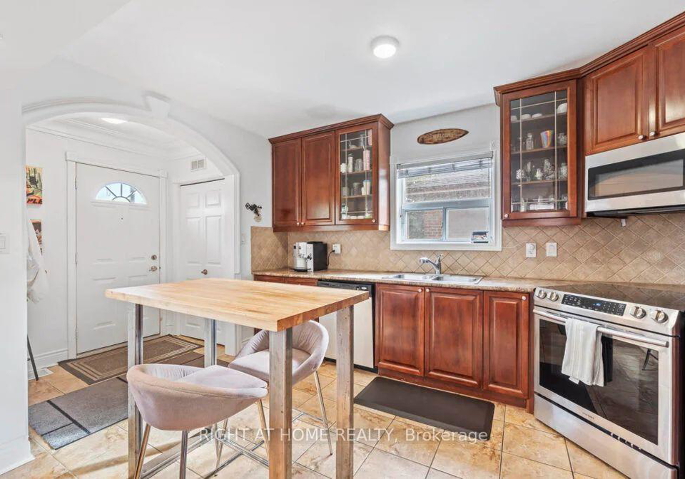 16-connie-street-north-york-ontario-w12741334