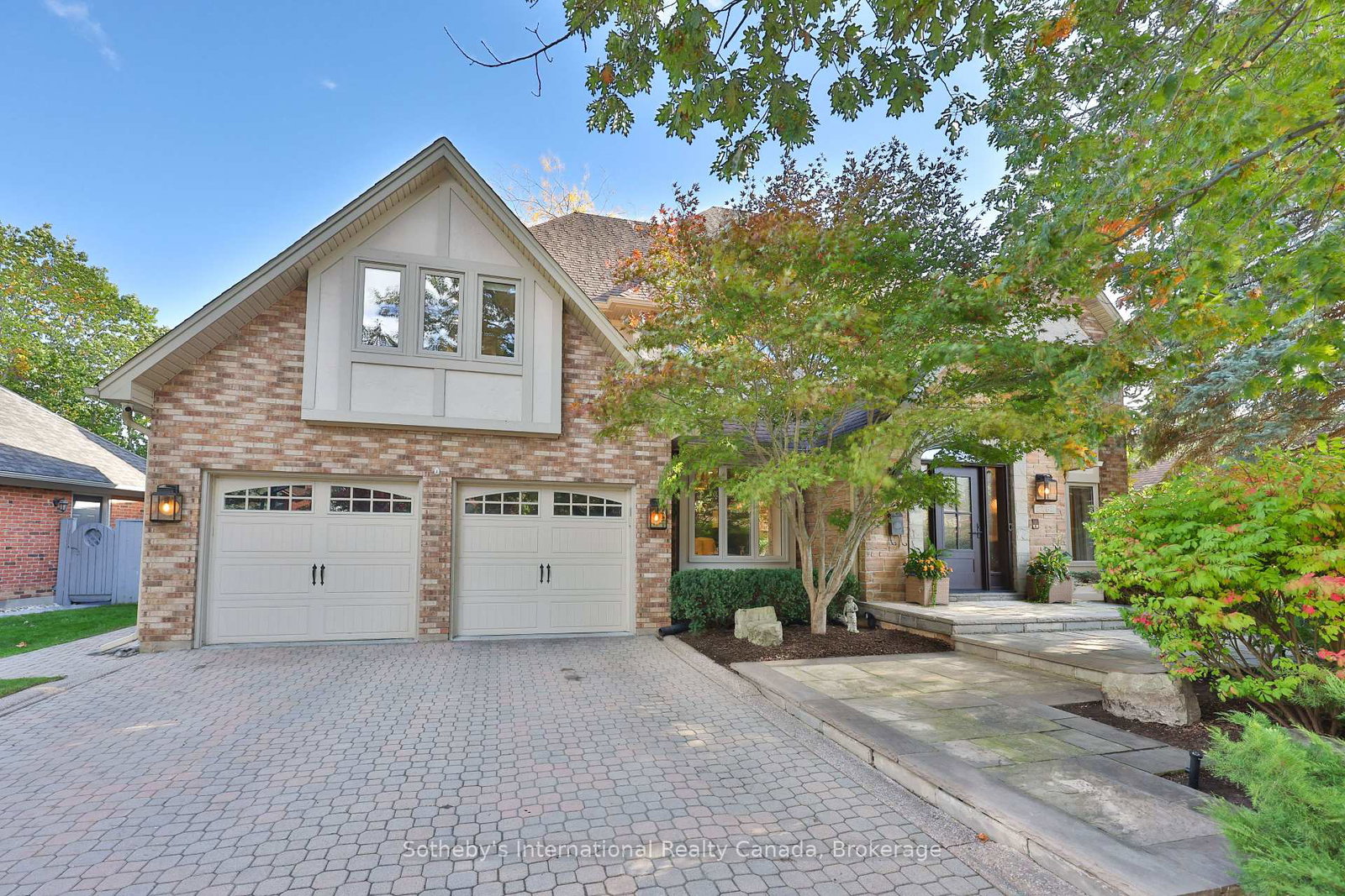 2464-deer-run-avenue-oakville-ontario-w12741368