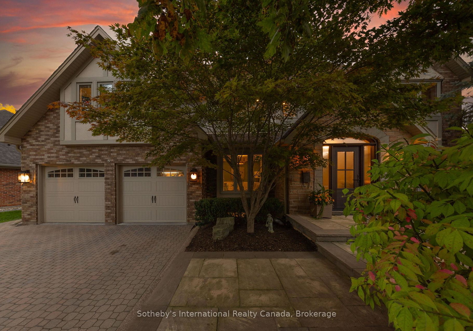 2464-deer-run-avenue-oakville-ontario-w12741368