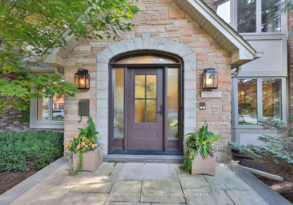 2464-deer-run-avenue-oakville-ontario-w12741368