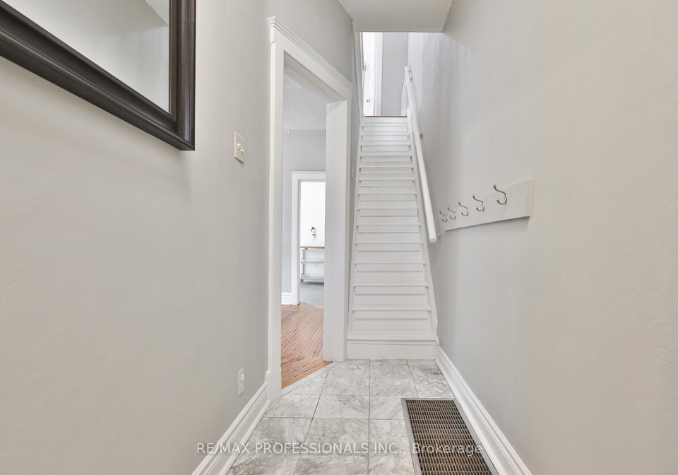 77-fern-avenue-toronto-ontario-w12741688