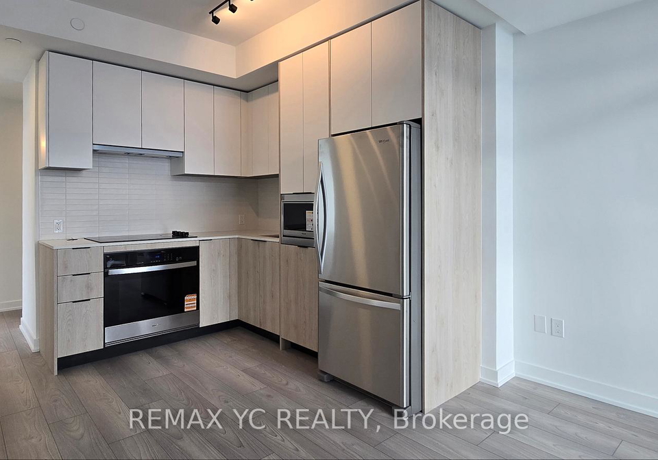 1007-the-queensway-etobicoke-ontario-w12742086