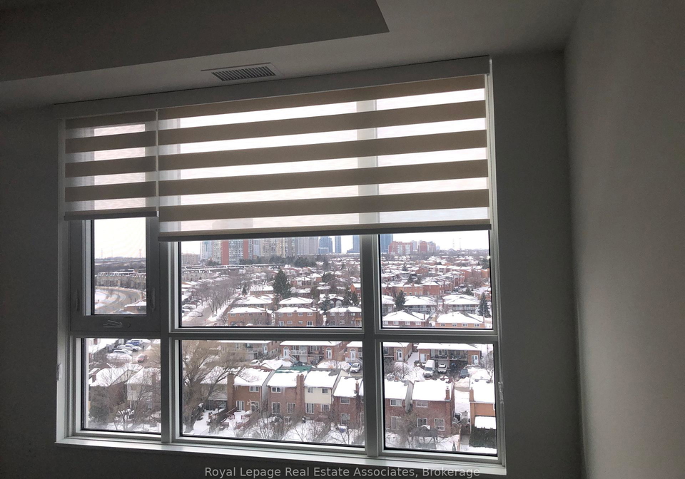 202-burnhamthorpe-road-e-mississauga-ontario-w12742612