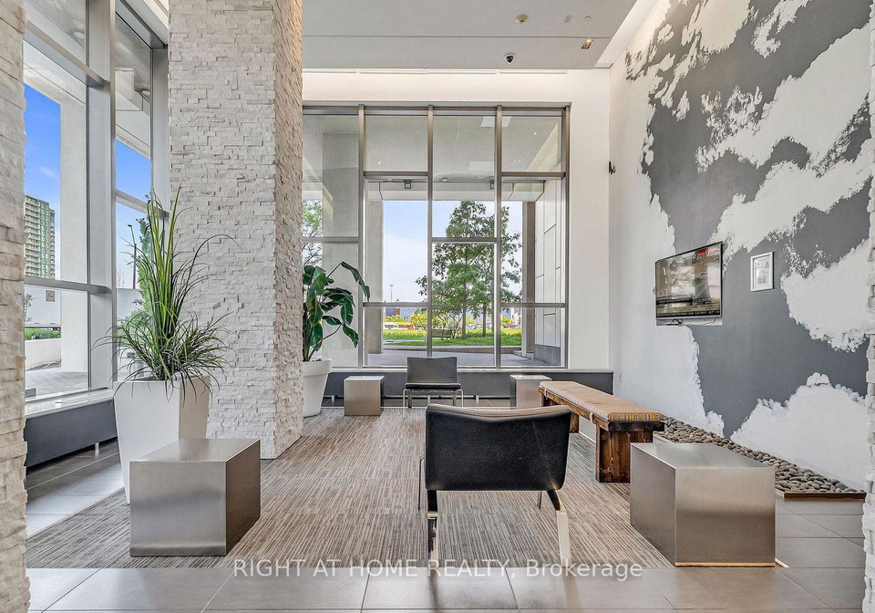 360-square-one-drive-mississauga-ontario-w12742770