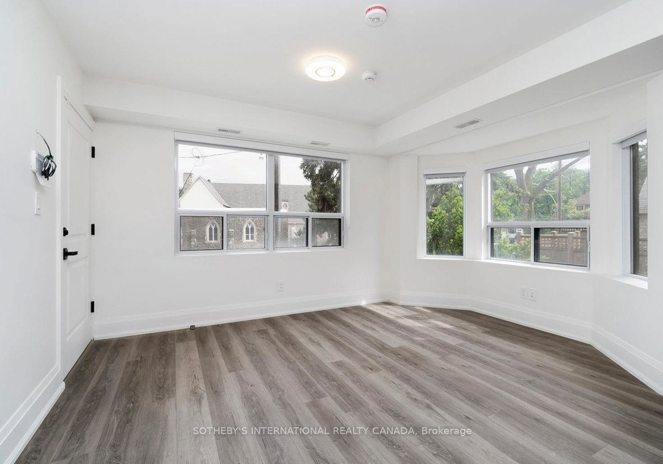 44-larkin-avenue-toronto-ontario-w12743308