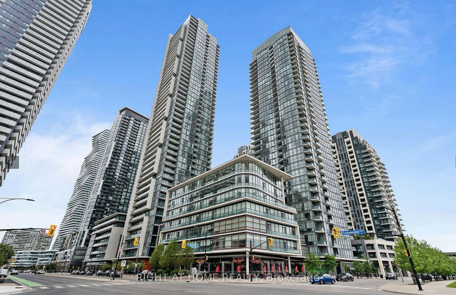 4070-confederation-parkway-mississauga-ontario-w12743490