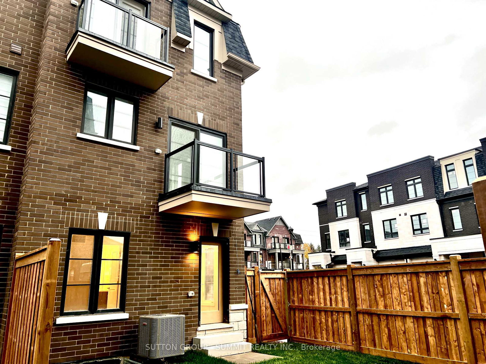 5930-saigon-street-mississauga-ontario-w12743646