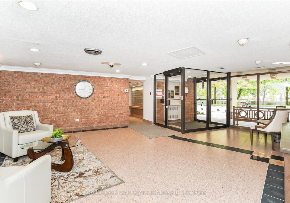 1240-marlborough-court-oakville-ontario-w12743726