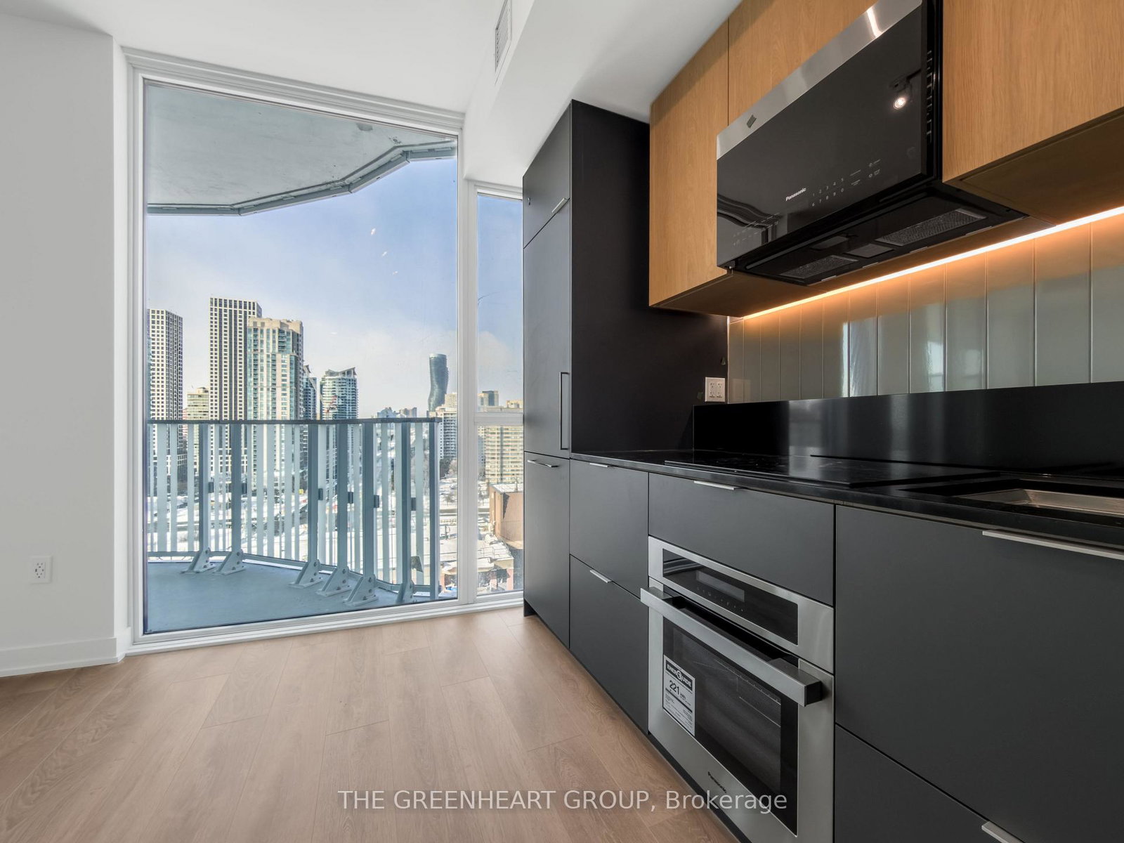 1-fairview-road-e-mississauga-ontario-w12744190