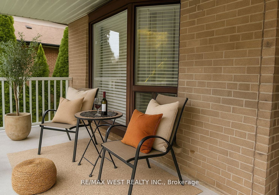128-mercury-road-s-etobicoke-ontario-w12744740