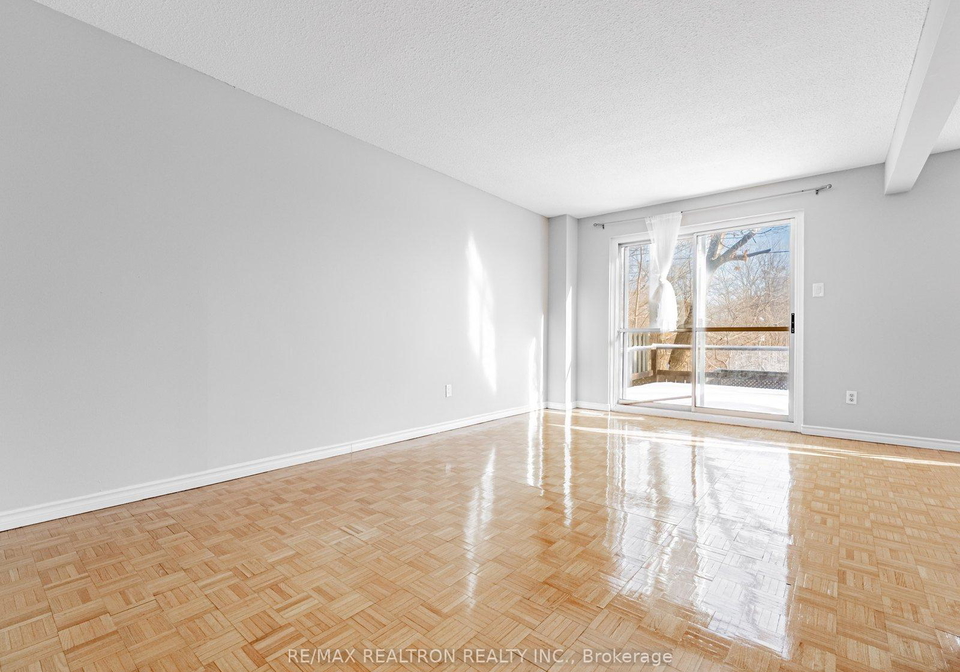 1237-white-oaks-oakville-ontario-w12745104