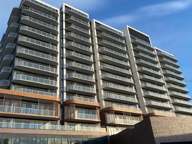 220-missinnihe-way-mississauga-ontario-w12746028