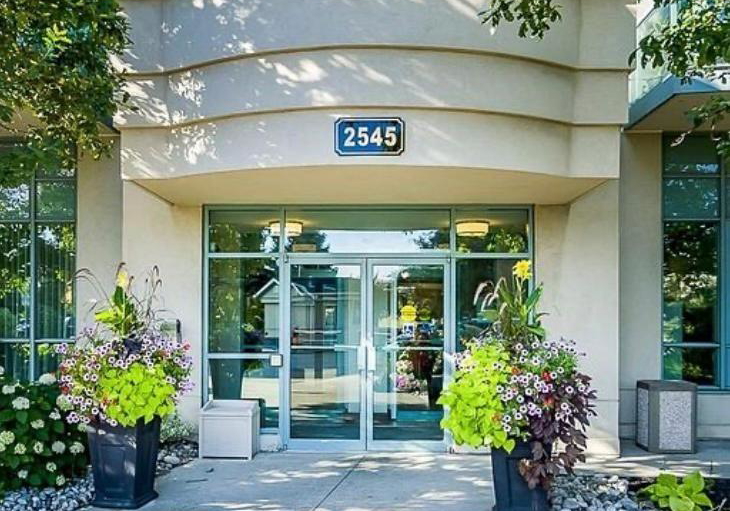 2545-erin-centre-boulevard-mississauga-ontario-w12746350
