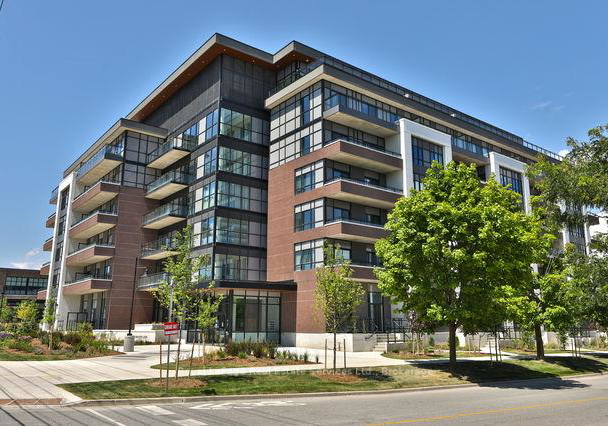 1-neighbourhood-lane-etobicoke-ontario-w12746536