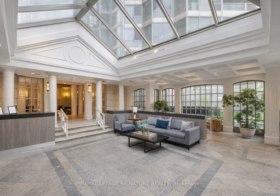55-kingsbridge-garden-circle-mississauga-ontario-w12746568