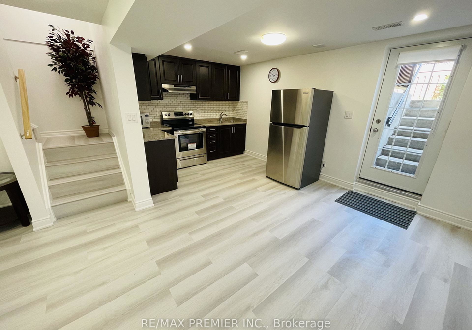 1209-prestonwood-crescent-mississauga-ontario-w12746612