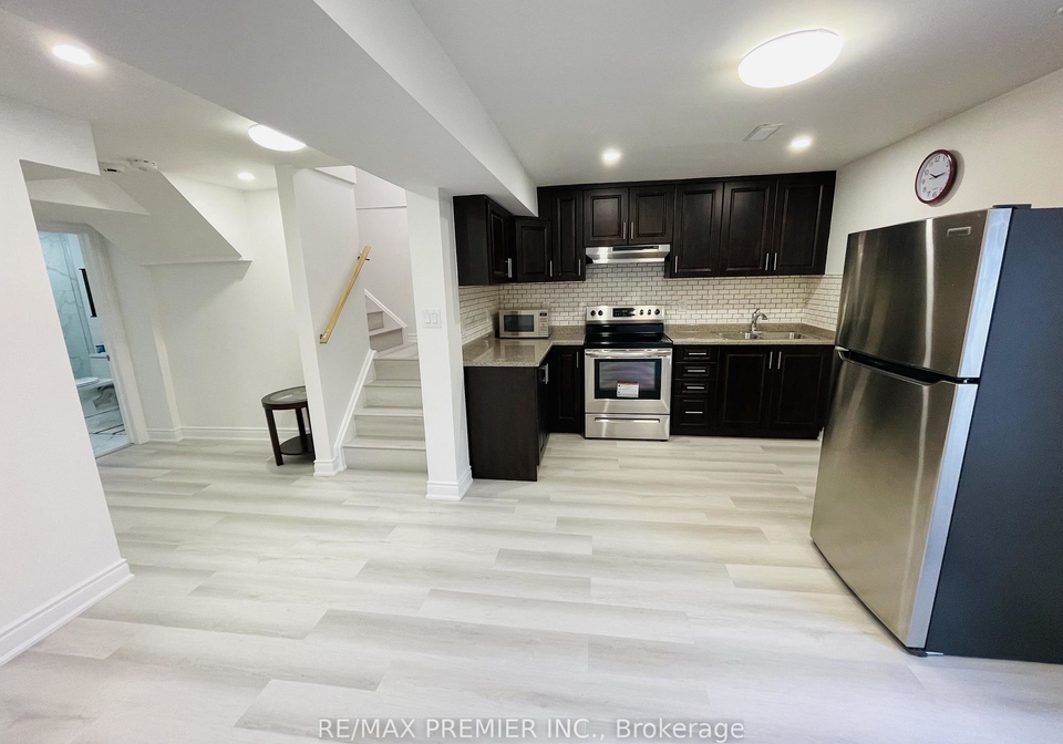 1209-prestonwood-crescent-mississauga-ontario-w12746612