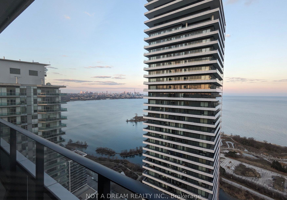 30-shore-breeze-drive-etobicoke-ontario-w12746734