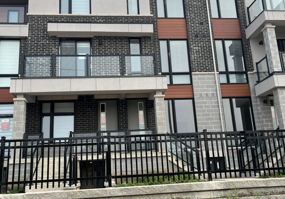 70-knotsberry-circle-brampton-ontario-w12747330