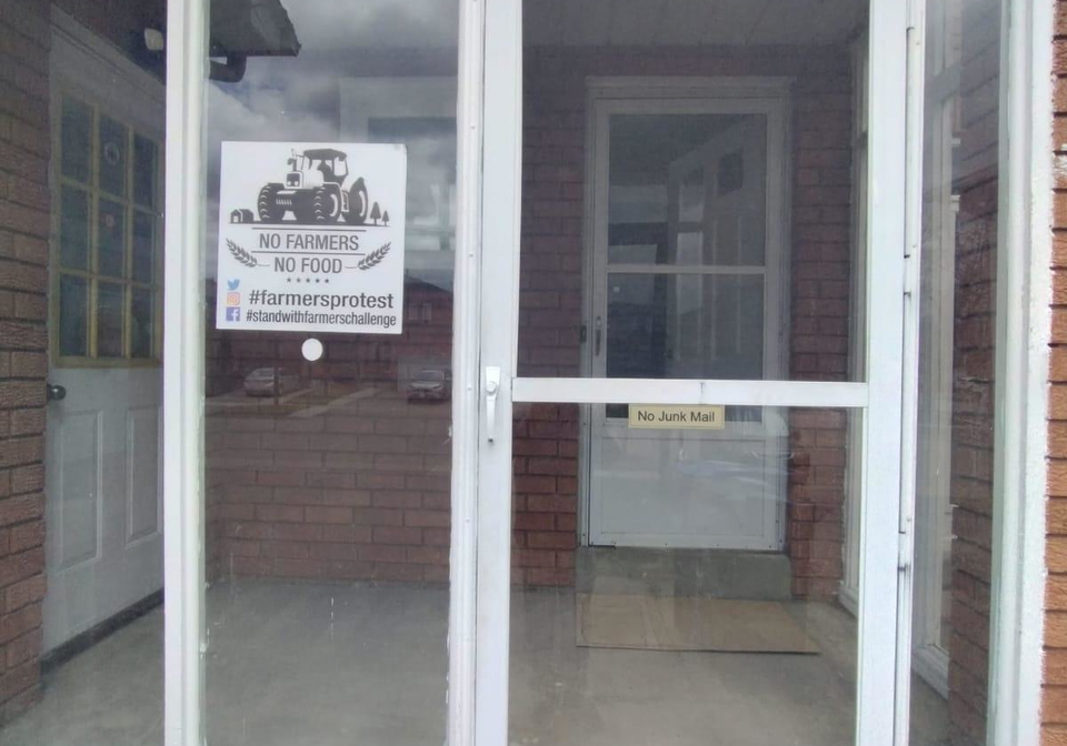 6-dutch-crescent-brampton-ontario-w12747724