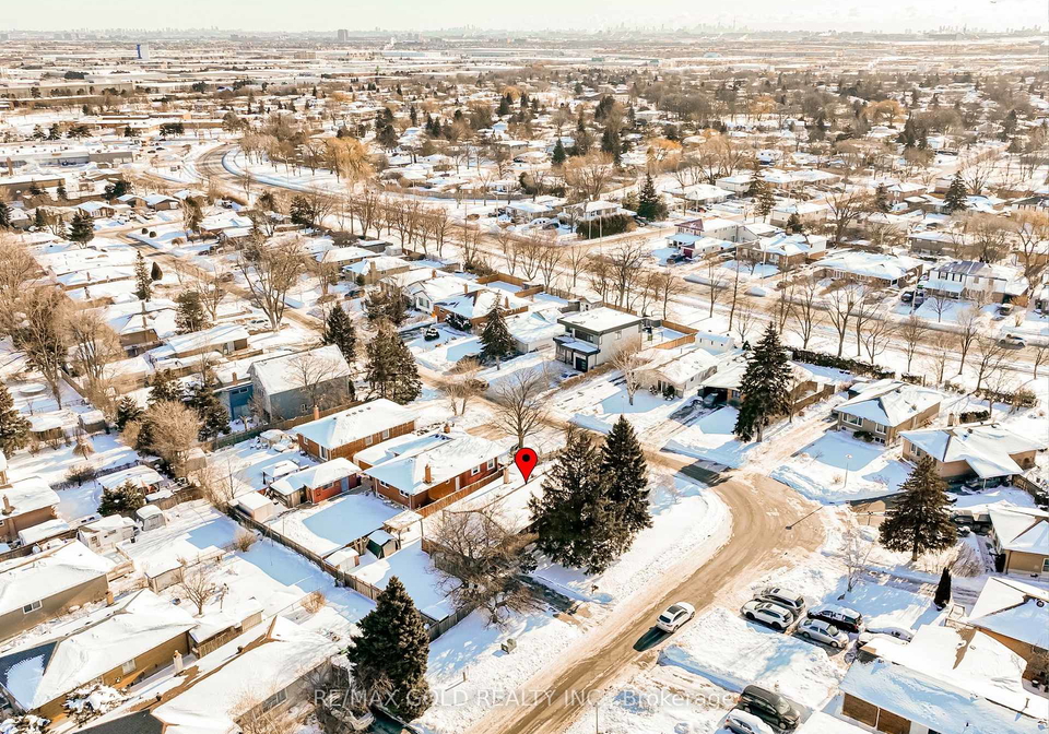 39-epsom-downs-drive-brampton-ontario-w12747888