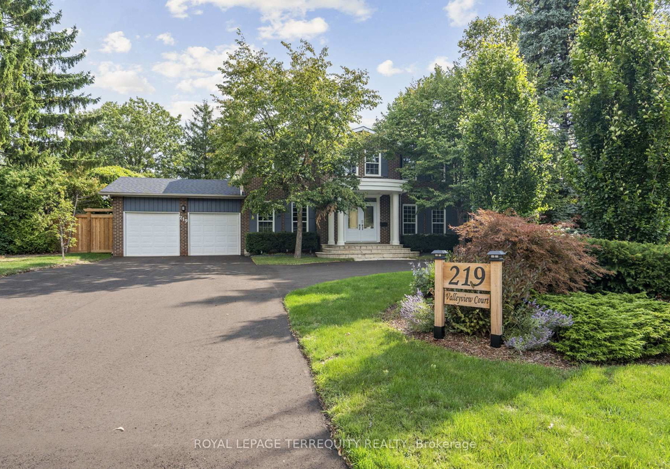 219-valleyview-court-oakville-ontario-w12747962