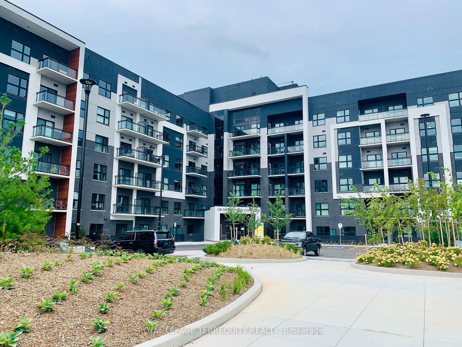 128-grovewood-common-oakville-ontario-w12748178