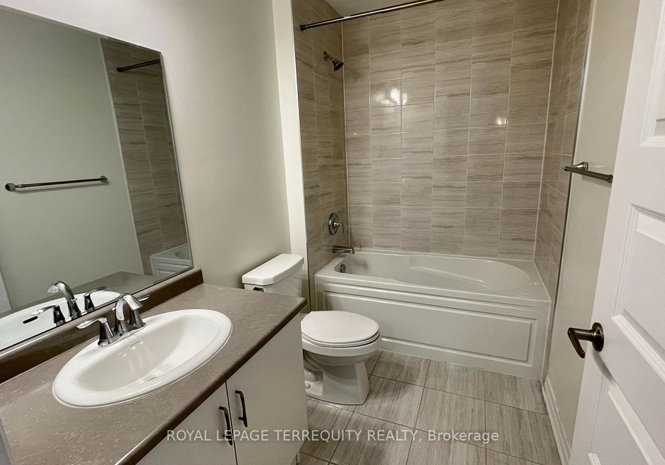 128-grovewood-common-oakville-ontario-w12748178