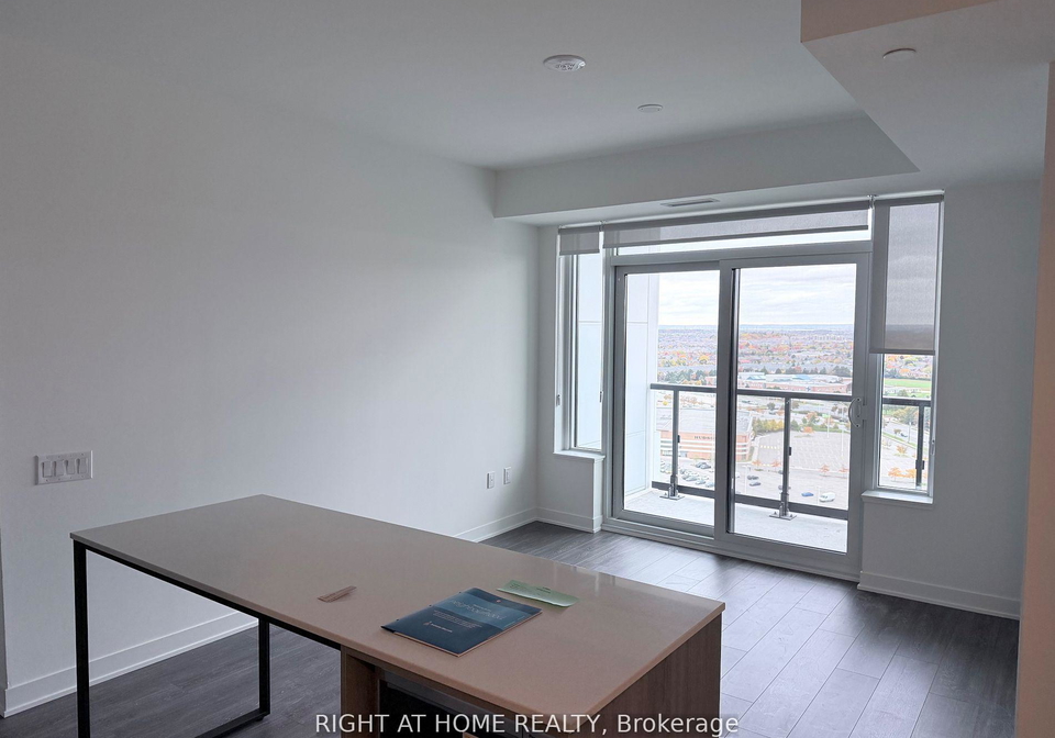 2495-eglinton-avenue-w-mississauga-ontario-w12748204