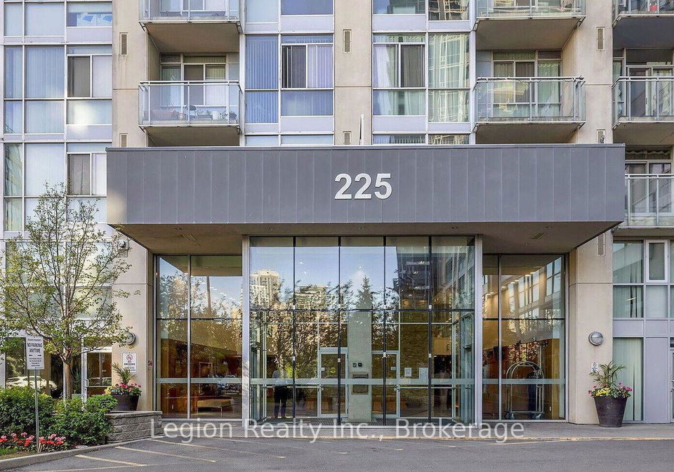 225-webb-drive-mississauga-ontario-w12748404