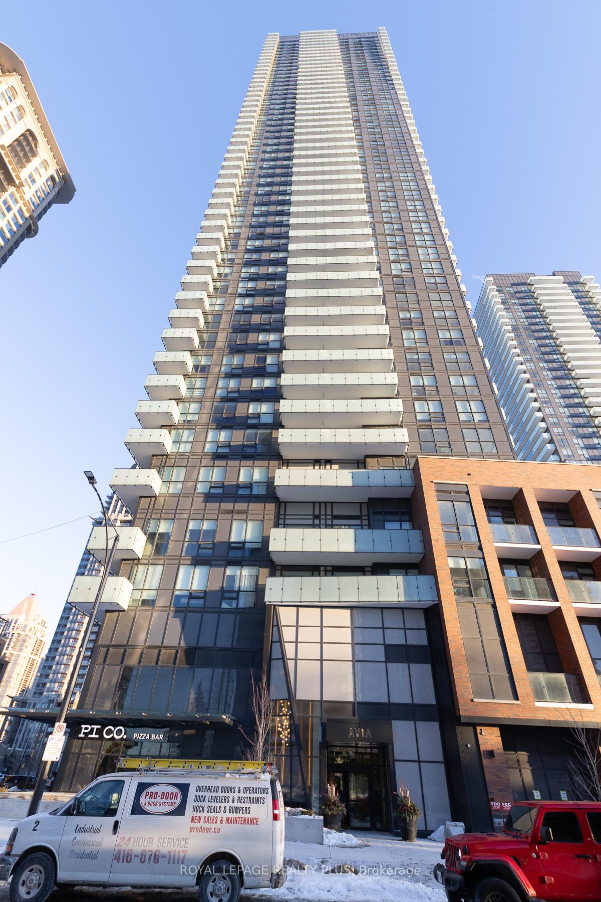430-square-one-drive-mississauga-ontario-w12748550