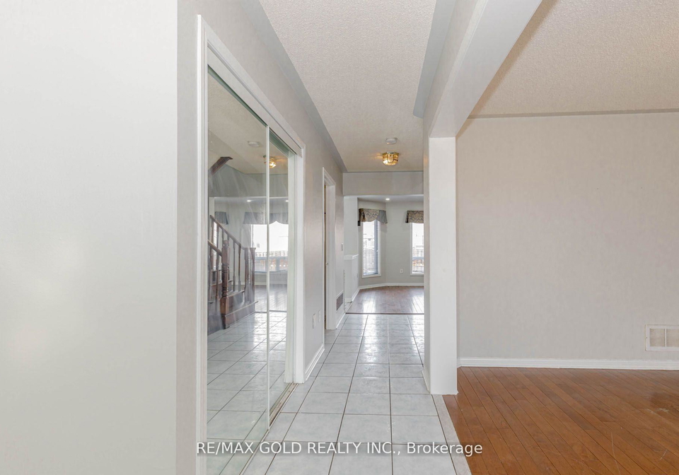 6-wonder-way-brampton-ontario-w12749012