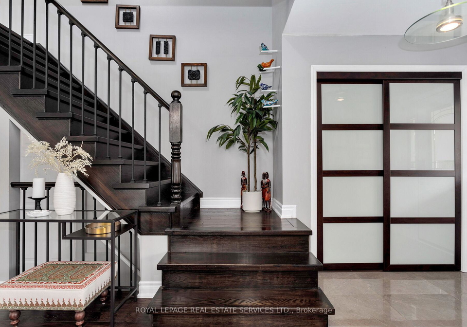 1359-ridgebank-drive-oakville-ontario-w12749100