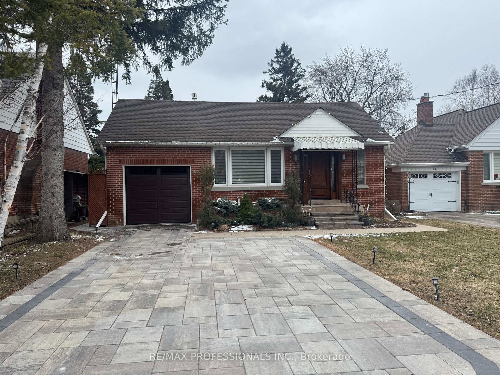 39-old-oak-road-etobicoke-ontario-w12749908