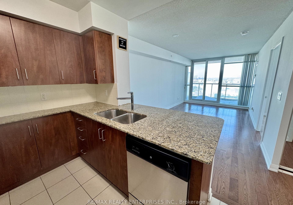 215-sherway-gardens-road-etobicoke-ontario-w12749976