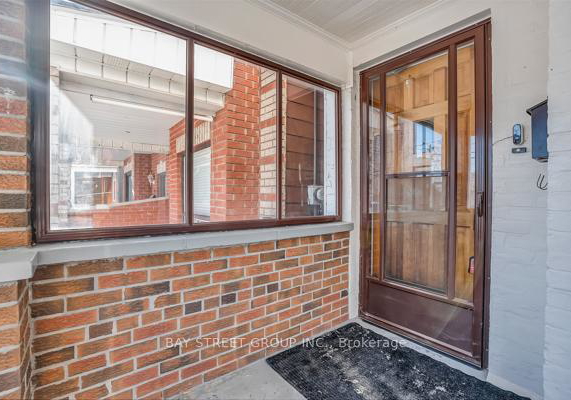 18-wiltshire-avenue-toronto-ontario-w12750380