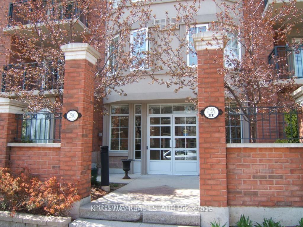 2300-parkhaven-boulevard-oakville-ontario-w12750480