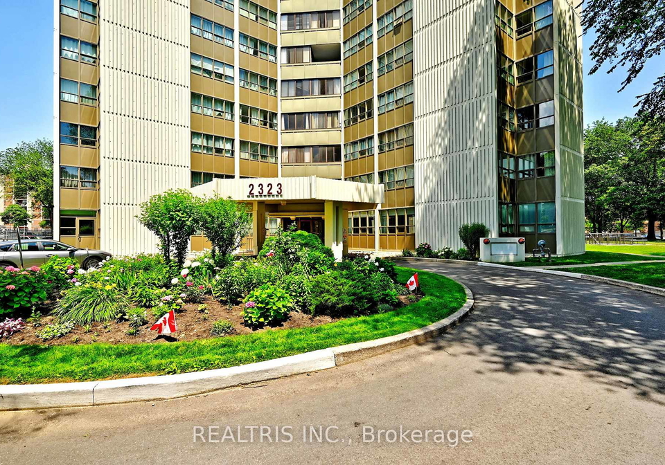 2323-confederation-parkway-mississauga-ontario-w12750584