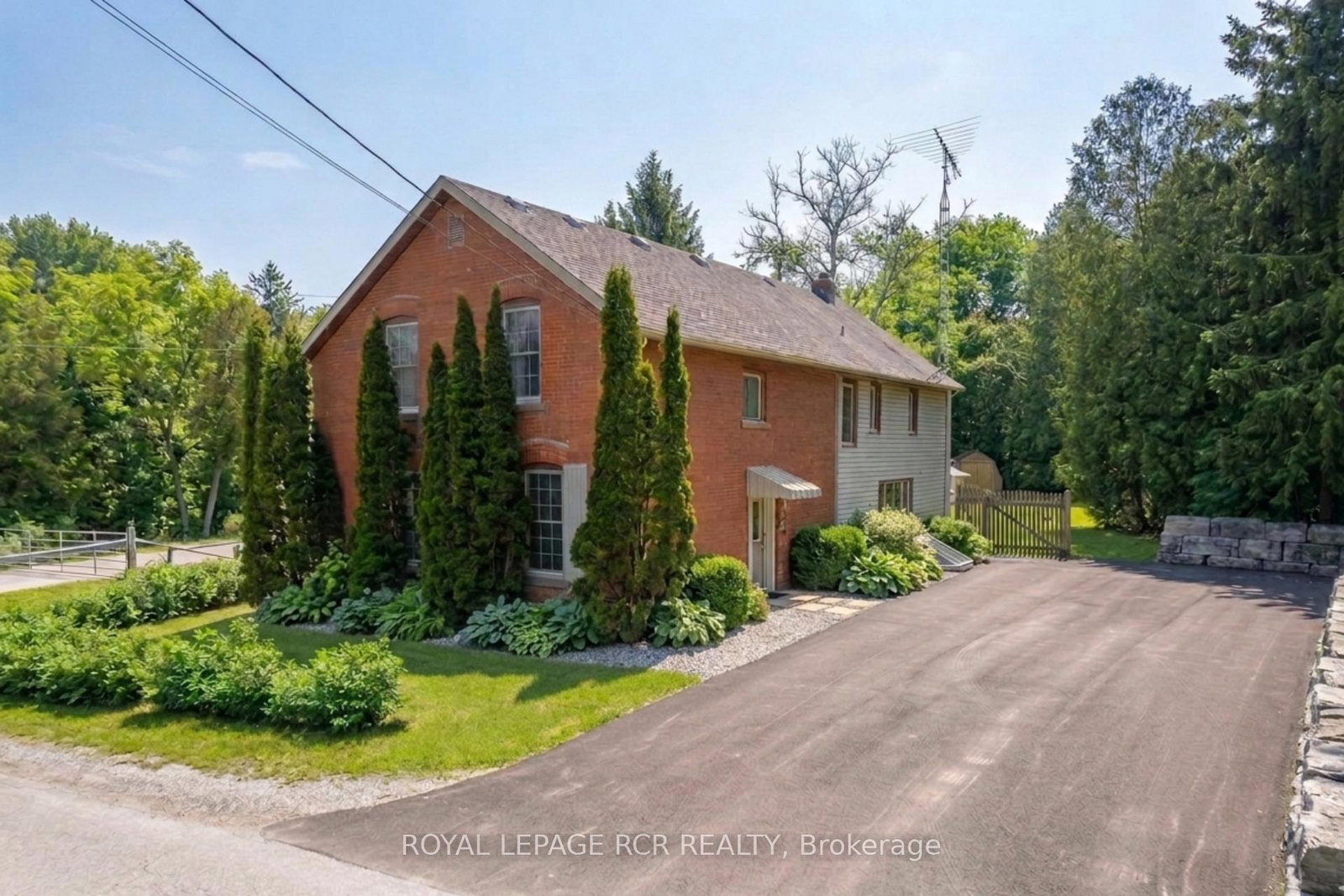 815-forks-of-the-credit-road-caledon-ontario-w12750726