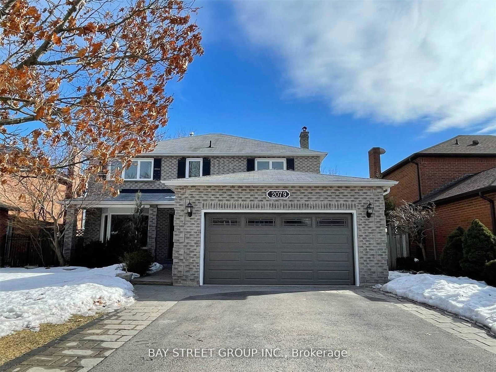2079-pineview-drive-oakville-ontario-w12751456